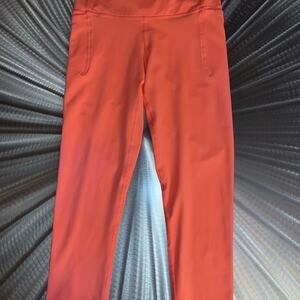 Under Armour Leggings Coral 3/4 Mid Rise All Season Gear Fitted Workout Size: S